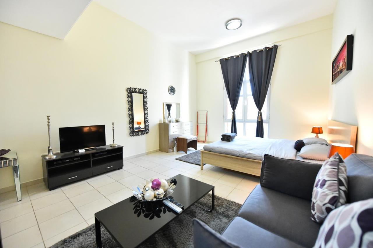 Luxury Escapes - Spacious Fully Furnished Studio Apt - Next To Metro, 5 Mins From Mall - Med46 Dubai Dış mekan fotoğraf